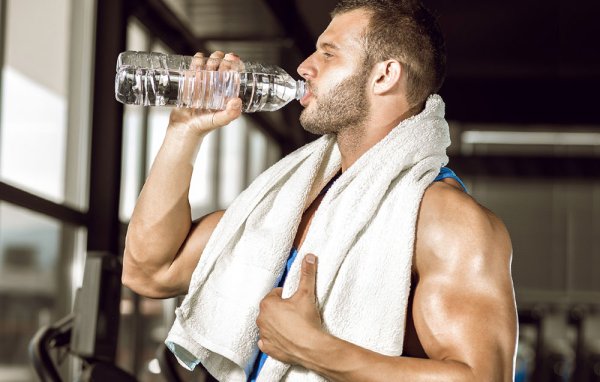 vai-tro-cua-nuoc-voi-nguoi-tap-gym.jpg
